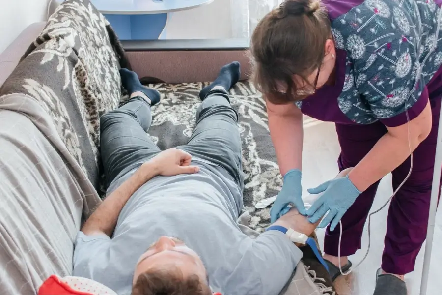 Срочный вывод из запоя в Апрелевке: быстро, недорого